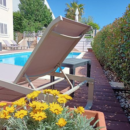 Blue Apartment With Shared Pool Split Exteriör bild